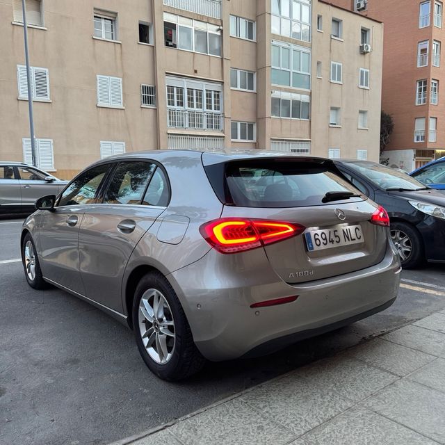 Mercedes-Benz A180d