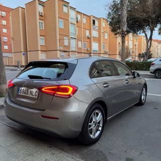 Mercedes-Benz A180d
