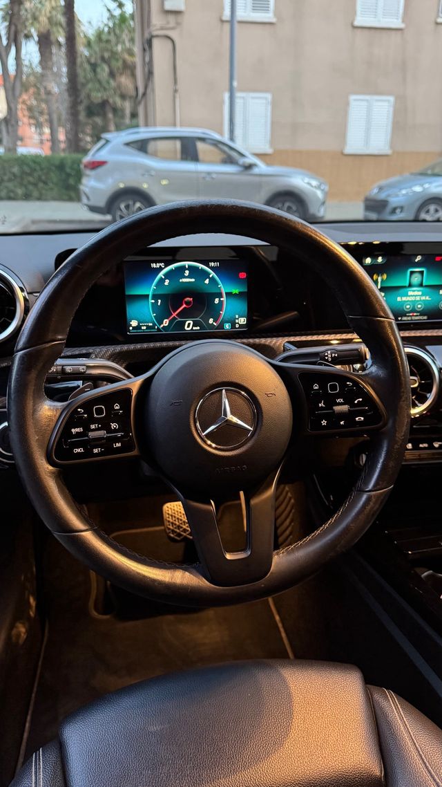 Mercedes-Benz A180d