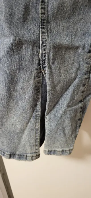 Pantalón vaquero flare con abertura