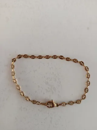 Pulsera bañada en oro