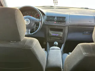 Volkswagen Golf 2002