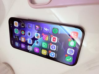 iPhone 15 Pro Nero/Viola