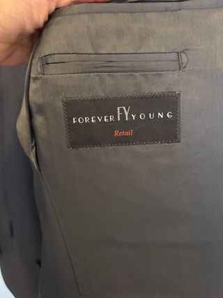 Traje de hombre gris