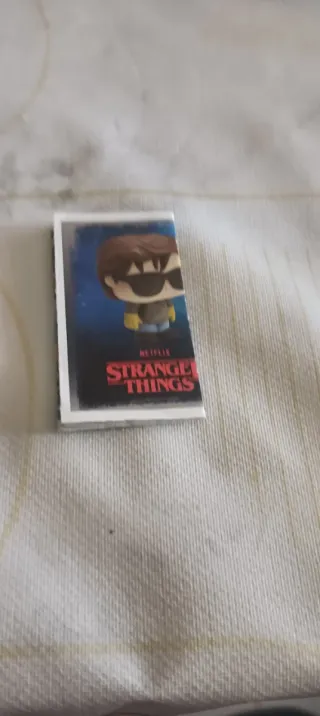 Lote8. Papelitos Stranger Things