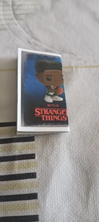 Lote8. Papelitos Stranger Things