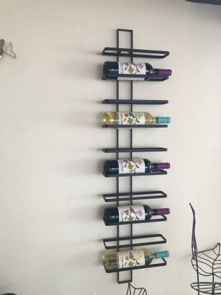 Botellero de metal negro