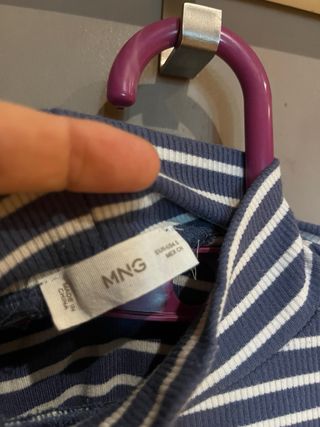 Camiseta de rayas Mango cuello alto