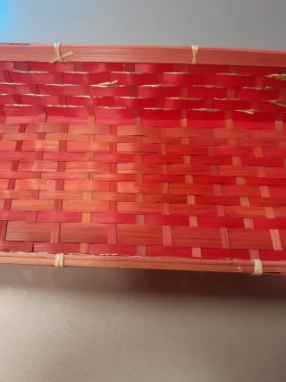 Cesto portafrutta in bambù e vimini rosso