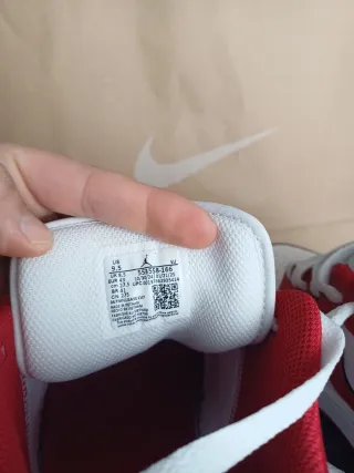 Jordan 1 Low Rojas y Blancas