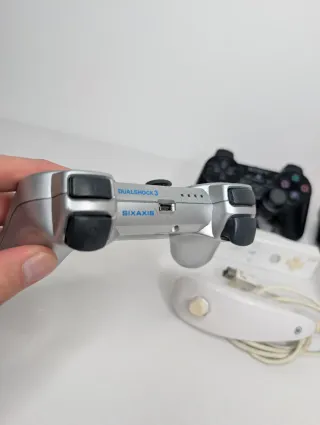 Lotto Controller PS3 + Accessori Wii