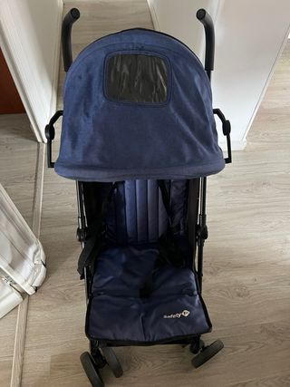 Cochecito de viaje azul pesó máximo 22kg