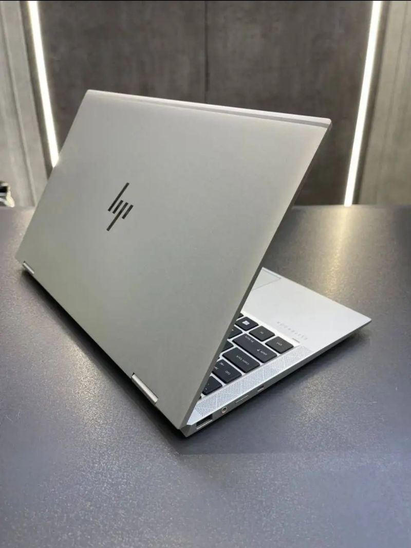 HP EliteBook x360 1040 G8 i5 11ªGe 16GB 14″ táctil afbeelding 4