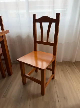 Mesa y 4 Sillas Comedor Madera