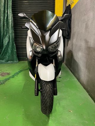 Yamaha Xmax 125 (2016)