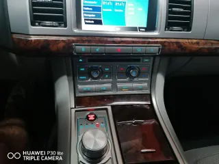 Jaguar XF 2008