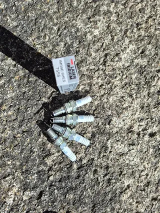 Bujía NGK IMR9E-9HES Láser Iridium