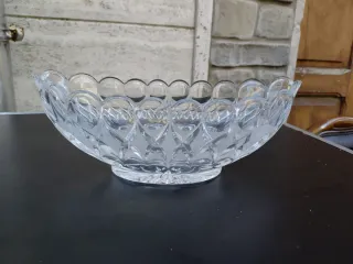 Ciotola ovale in cristallo per frutta o caramelle