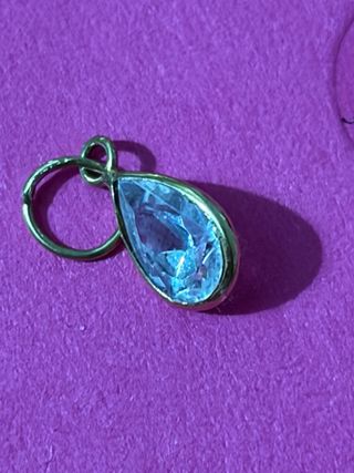 Colgante oro y circonita blanca lágrima