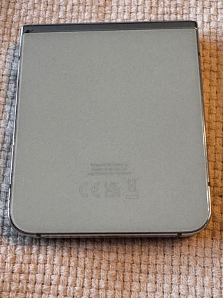 Samsung Galaxy Z Flip 5 Negro