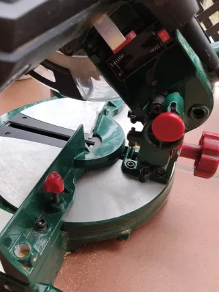 Sierra circular/ingletadora Parkside PKS 1500 A2