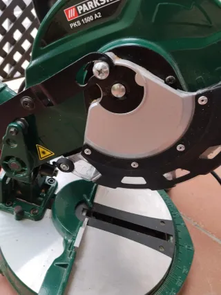 Sierra circular/ingletadora Parkside PKS 1500 A2