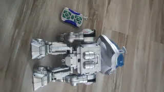 Robot Robi Juguetronica con Mando