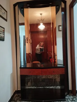 Mueble recibidor con espejo y 2 focos