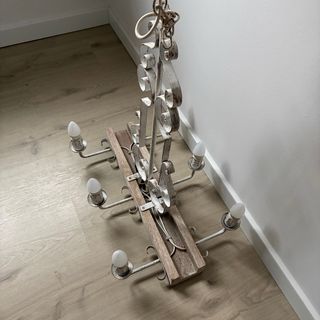 Lámpara rústica hierro y madera