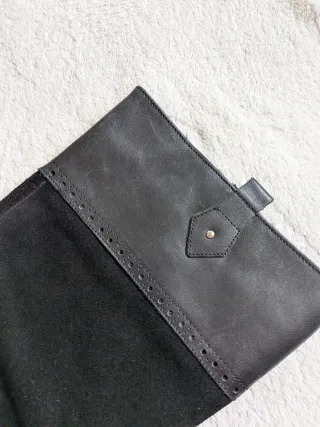 Botas altas de cuero y ante negro