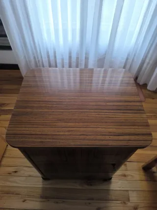 Máquina de coser ALFA vintage con mueble