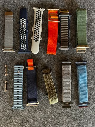 Apple Watch Series 9 45mm GPS + 12 cinturini