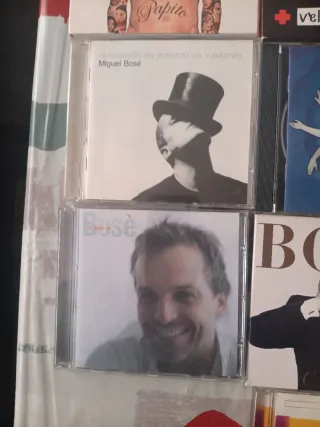 Lote 10 CDs Miguel Bosé (dos de ellos dobles)