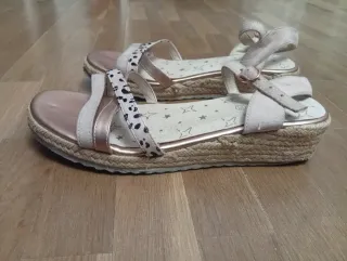 Sandalias MTNG Talla 38 Beige y Dorado