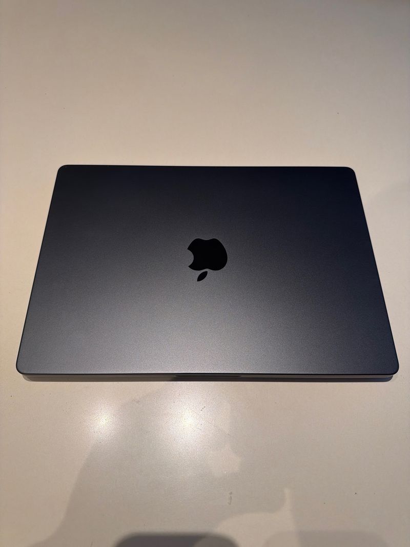 MacBook Pro M5, 14” 512GB/16GB Gris Espacial afbeelding 2