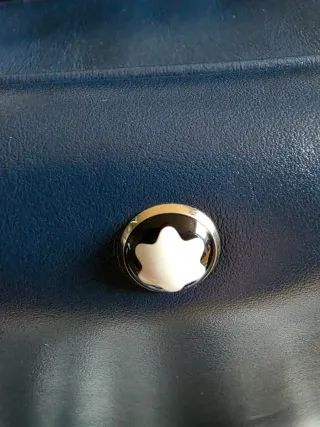 Bolso Montblanc Meisterstück Mediano Azul, 1600€