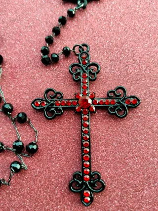 Collana Rosario Croce Pipistrello Strass Neri Ross