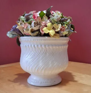 Jarrón floral artesanal de 20 x 15 cm