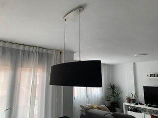 Lámpara colgante ovalada negra y dorada