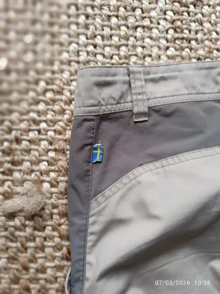 Pantalones Fjällräven Abisko Lite Trekking Beige