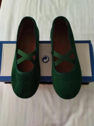 Princesitas Talla 30 sin estrenar color verde