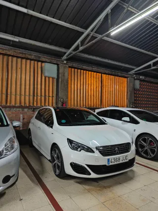Peugeot 308 2015