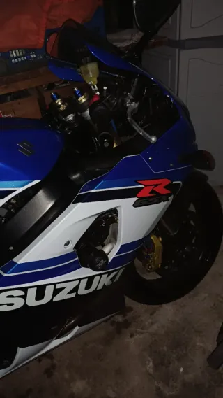 20.000Km Suzuki GSX-R 750 20 Aniversario