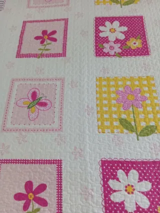 Colcha infantil con cojín