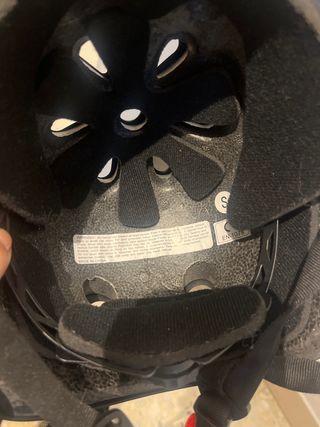 Skate con protecciones  Tabla patinar