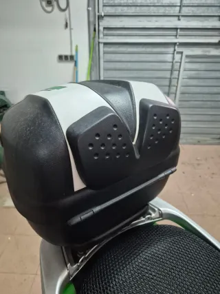 Baúl Maleta Kawasaki Racing Team, original.