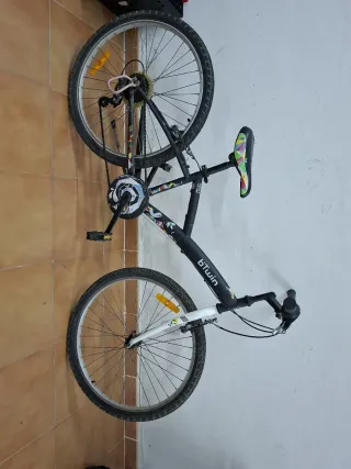 Bicicleta BTWIN Negra