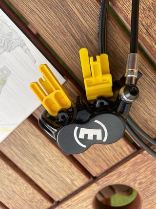 Frenos Magura MT5 PRO maneta HC1