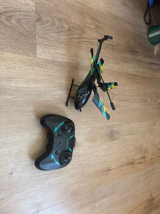 Helicóptero radiocontrol negro