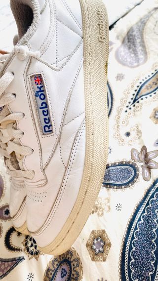 Zapatillas Reebok Blancas y Beige